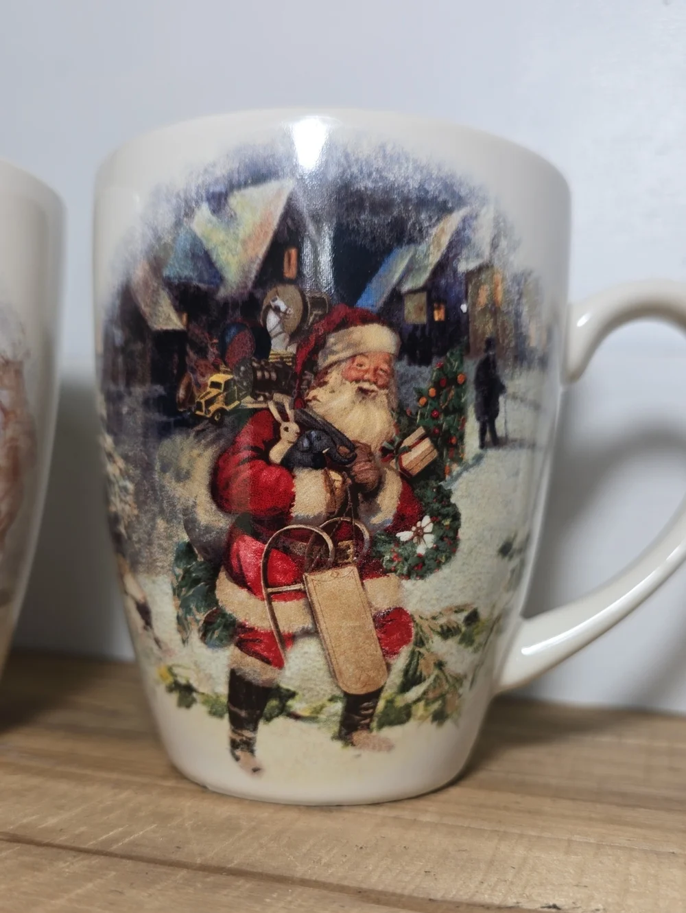 Set of 2 Pottery Barn Nostalgic Christmas Santa Mugs Ceramic Coffee Cups